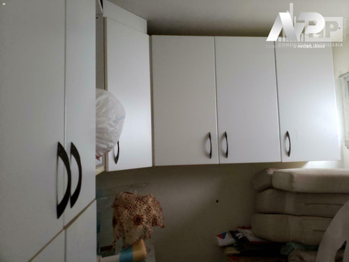 Imagem 10 de 12 de Apartamento À Venda Em Recife/pe - Np84v