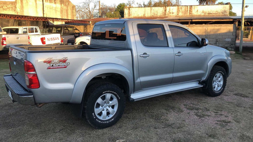 Toyota Hilux 3.0 Cd Srv Limited Tdi 171cv 4x4 2015