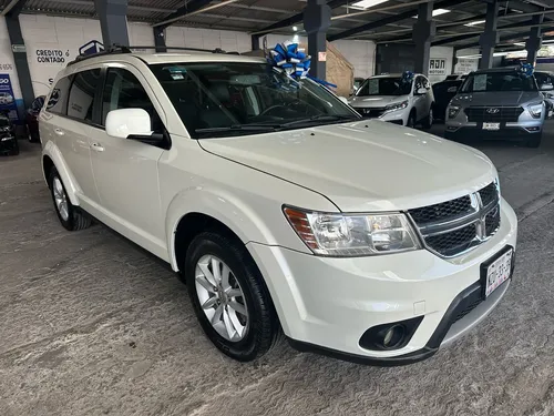 Dodge Journey 2.4 Sxt 5 Pasajeros Plus At