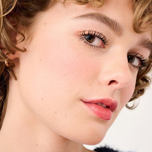 Labial Benefit Play Tint Color Rosa