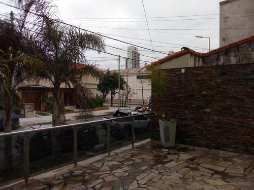 Imagen 2 de 5 de Local En Venta En Banfield Este