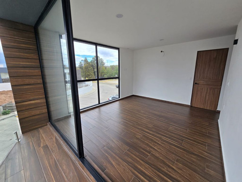 Casa En Venta En Paseo Del Parque, Morelia