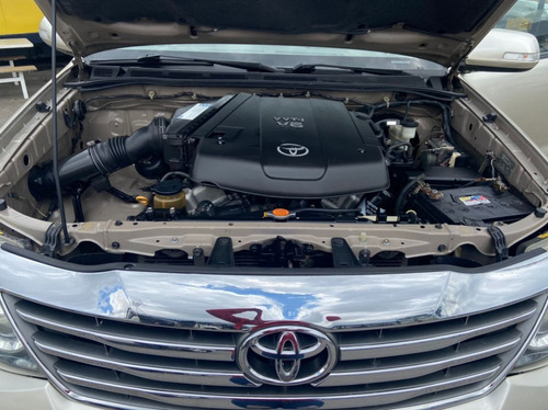 Imagen 16 de 16 de Toyota Fortuner