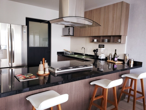 Casa En Venta En Toluca, Fraccionamiento Aurea