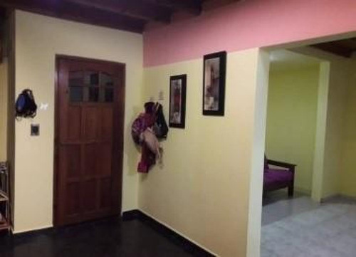 Casa En Venta - 2 Dormitorios 1 Baño - 140mts2 - La Plata