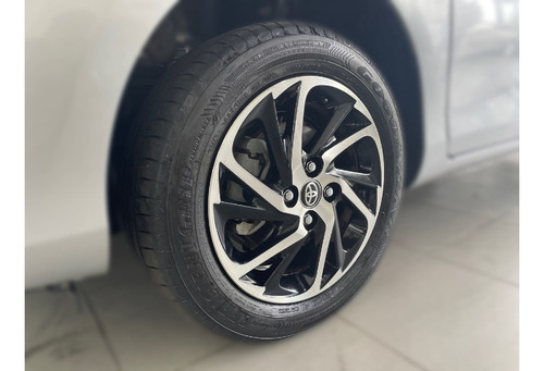 Toyota Yaris 1.5 16V FLEX SEDAN XLS CONNECT MULTIDRIVE