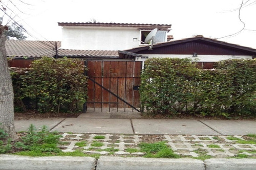 Casa En Condominio Cerrado, Estación Central, Valle Dorado