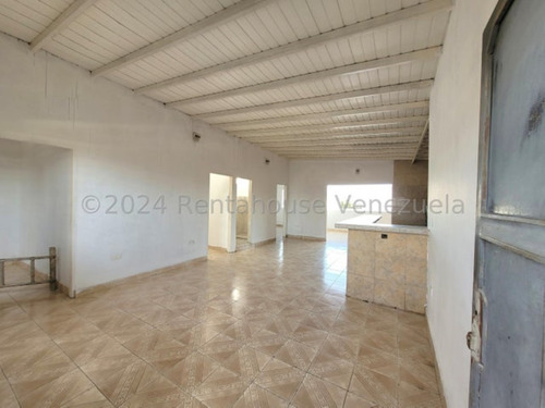 Milagros Inmuebles Edificio Venta Barquisimeto Lara Zona Centro Economica Residencial Economico Comercial Código Inmobiliaria Rent-a-house 25-140