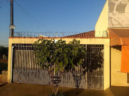 Imagem 1 de 14 de Casa Com Comércio A Venda Em Ourinhos/sp