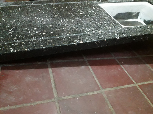 Mesada De Granito Calidad Antigua Negro (Usado)