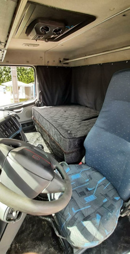 Caminhão Volvo/fh 400 6x2 2008