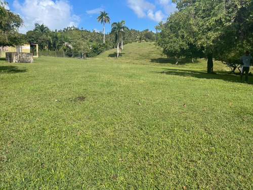 Vendo Este Majestuoso Terreno En Samana Con Playa