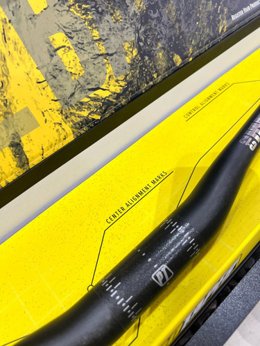 Guidão Protaper Hyperlite C12 Carbono 31,8x800mm Preto