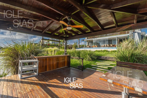 Casa En El Yacht