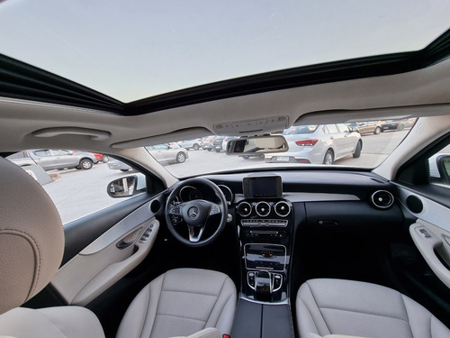 Mercedes Benz C200 2.0 Turbo At Full 2018