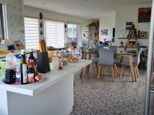 Casa Moderna En Parcela Frutillar
