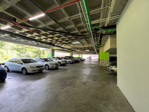 En Venta Oficina De 125 Mts2 Los Naranjos