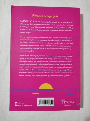 Libro Un Lugar Feliz - Emily Henry - Titania (Usado)