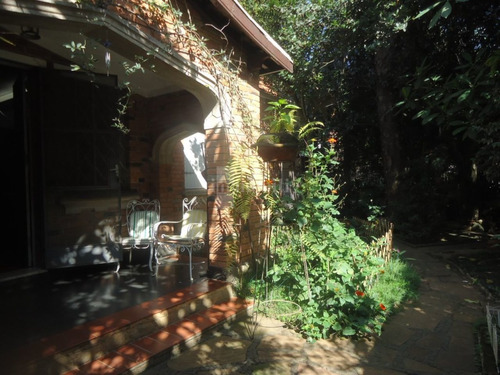 Imagem 2 de 15 de Linda Casa Estilo Normanda, Jardim, Amplos Ambientes - Pc88810