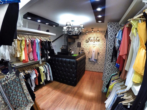 Imagen 9 de 10 de Local 48 Entre 7 Y 8 Galeria Geminix Local 19