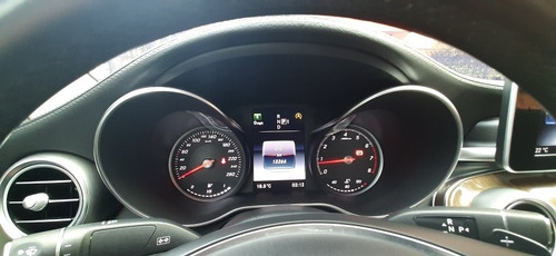 Imagen 11 de 13 de Mercedes-benz Cgi Exclusive - Clase C200