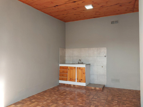 Departamento En Venta - 2 Dormitorios 3 Baños - 550mts2 - Carmen De Areco