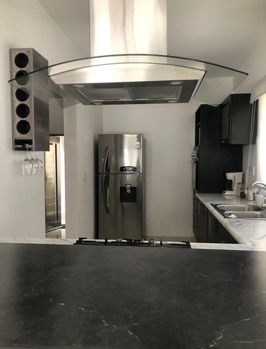 Propiedad Para Inversión En Venta Con 2 Deptos, 1 Loft En Milenio, Queretaro.
