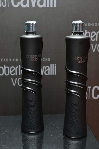 Imagen 7 de 7 de Vodka Roberto Cavalli Total Black Edition 1000ml