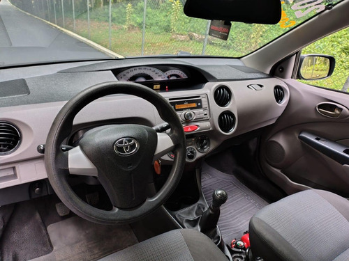 Toyota Etios ETIOS XS Sedan1.5 Flex 16V 4p Mec.