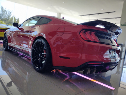 Imagen 6 de 13 de Ford Mustang 5.2l Shelby Gt500 Mt