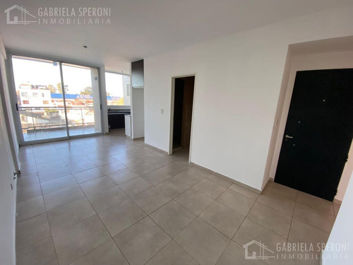 Imagen 3 de 10 de Departamento - Temperley Oeste