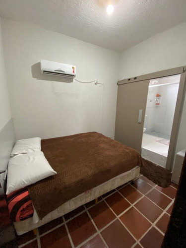 Imagem 8 de 14 de Ref.:la-008 - Locação Diária - Apartamento