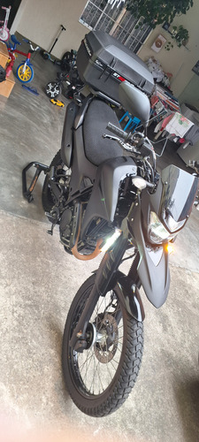 Moto Muito Bem Conservada. Sou Segundo Dono.