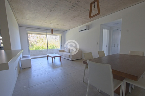 Apartamento En Alquiler - Punta Del Este- Ref: 3633