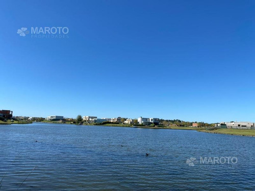 Imagen 23 de 30 de Casa En Venta En Barrio Puertos Del Lago - Maroto Propiedades