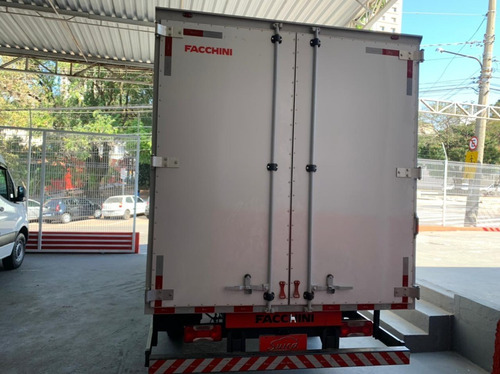 Imagem 4 de 9 de Iveco Daily 3.0 Turbo Diesel Refrigerado