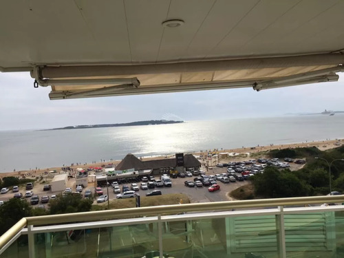 Apartamento En Excelente Torre Frente A Playa Mansa En Parada 5. Vista Plena Al Mar E Isla De Gorriti