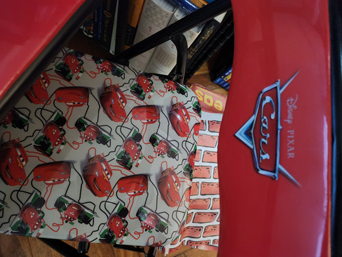 Mesa Plegable Cars Con 2 Sillas Plegables Impecable Rojo (Usado)
