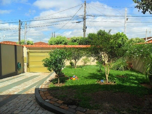 Imagem 5 de 5 de Venda De Casas / Padrão Na Cidade De Araraquara 7709