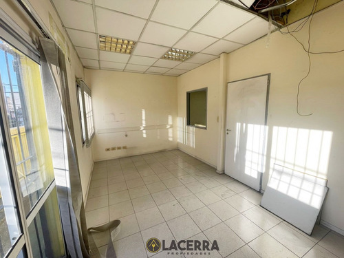 Imagen 24 de 30 de Galpon Sobre Avenida, 477 M2 Con Oficinas Y Local Comercial