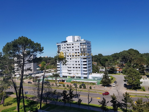 Greenlife Punta Del Este, Apartamento 2 Dormitorios Con 2 Baños.-ref:4280