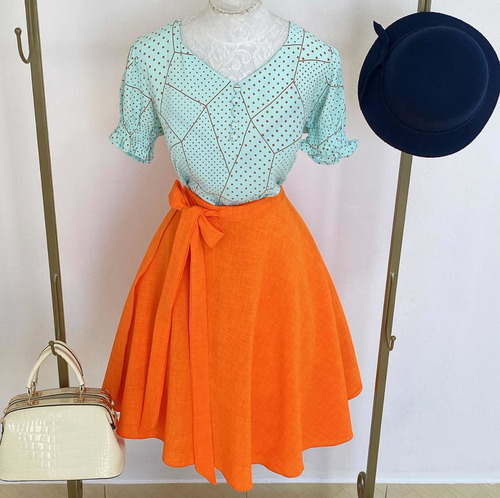 Imagem 6 de 8 de Saia Rodada Envelope Midi Cor Laranja Claro