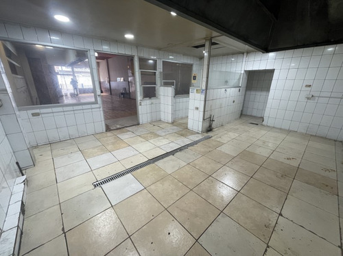 Se Arrienda Local Comercial