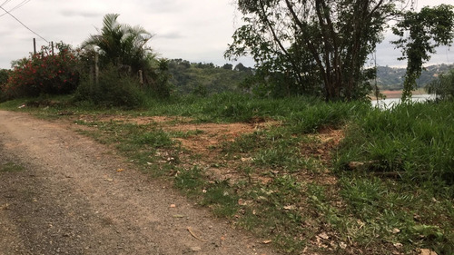 Imagem 4 de 13 de G20- Terrenos Escriturado Direto Na Represa Em Igaratá