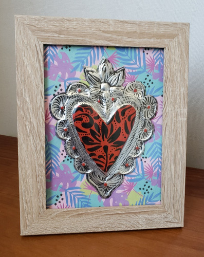 Corazón Mexicano Hecho A Mano, Con Marco Textura Madera