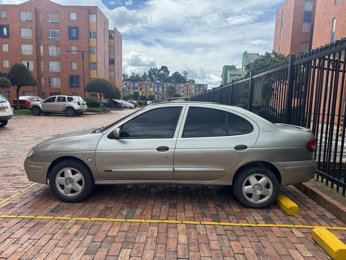 Renault Megane 1.6 Unique