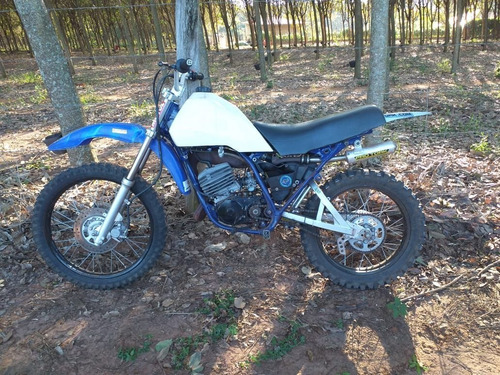 Imagem 3 de 3 de Yamaha Btn Motor 200