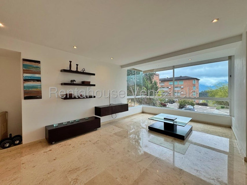 Apartamento En Alquiler En La Boyera Con Terraza, En Calle Cerrada