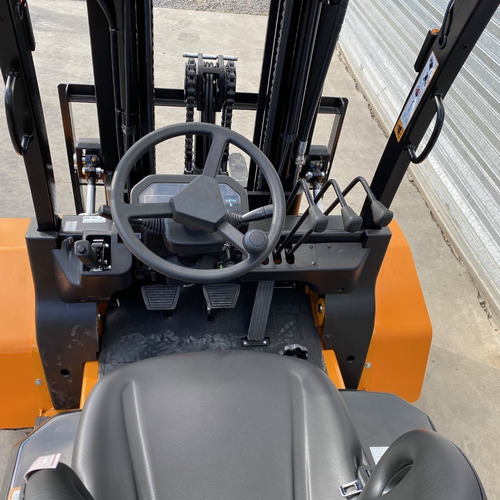 Autoelevador 3500kg 3.5 Toneladas Triple Torre 4.5m Duales
