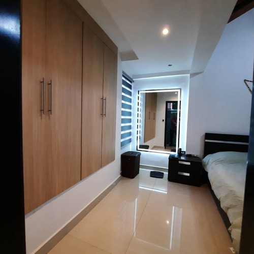 Imagen 7 de 19 de Yosmar & Fernando Venden Vende Townhouse En Tazajal. Al - 086 Solo Clientes